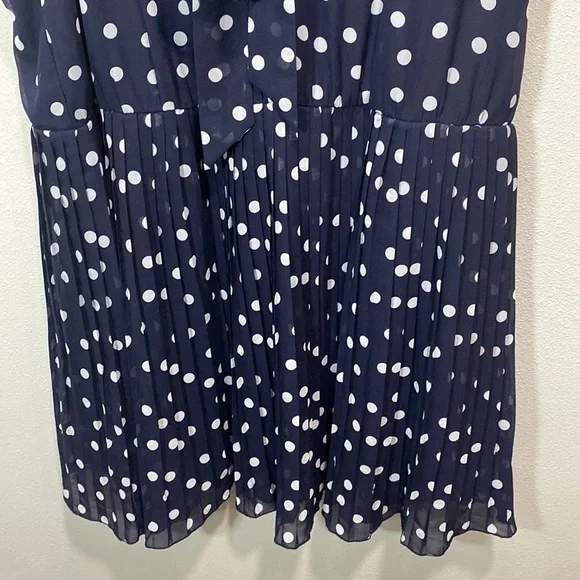 ASOS curve polka dot pleated sleeveless dress navy white - Picture 11 of 11